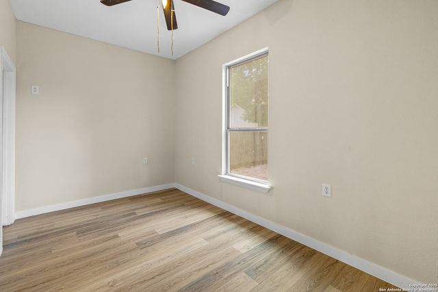2634 E Houston, San Antonio, TX 78202