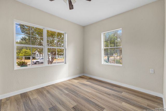 2634 E Houston, San Antonio, TX 78202