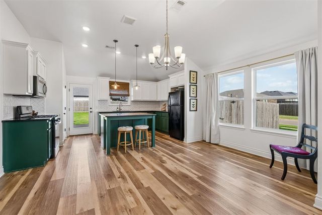18609 Caballero Drive, Edmond, OK 73012