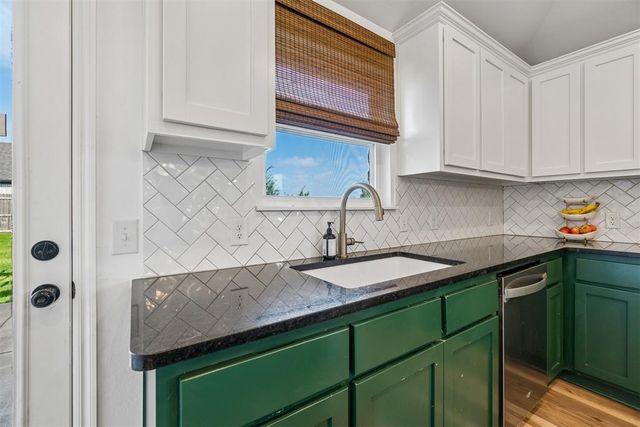 18609 Caballero Drive, Edmond, OK 73012