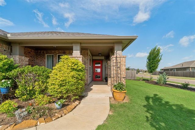 18609 Caballero Drive, Edmond, OK 73012