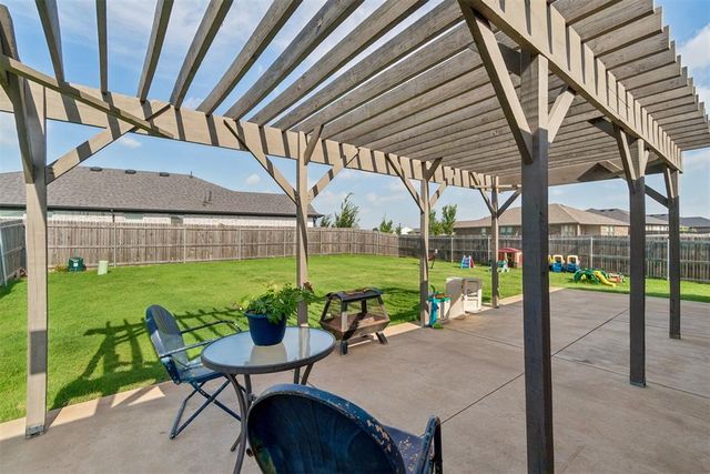 18609 Caballero Drive, Edmond, OK 73012
