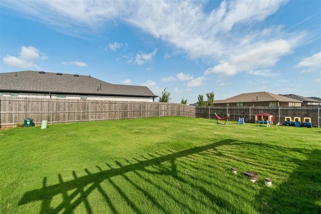 18609 Caballero Drive, Edmond, OK 73012