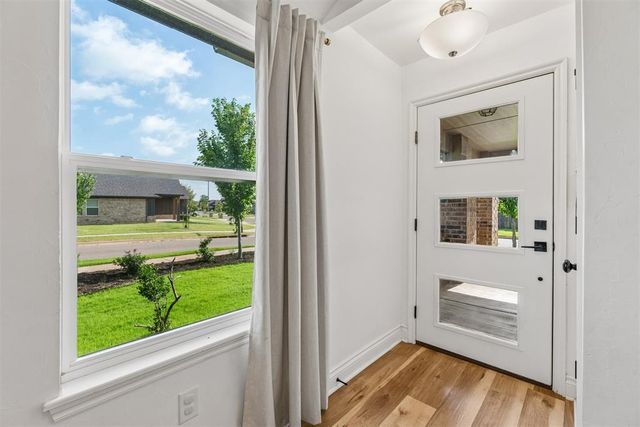 18609 Caballero Drive, Edmond, OK 73012