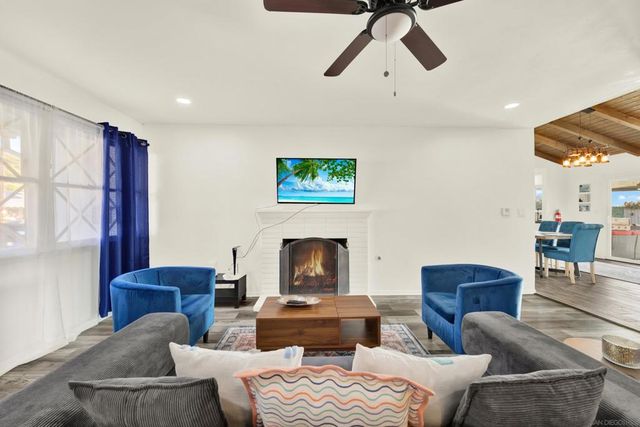 2843 Todd St, Oceanside, CA 92054