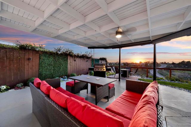 2843 Todd St, Oceanside, CA 92054