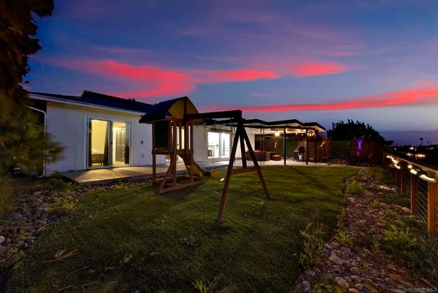 2843 Todd St, Oceanside, CA 92054