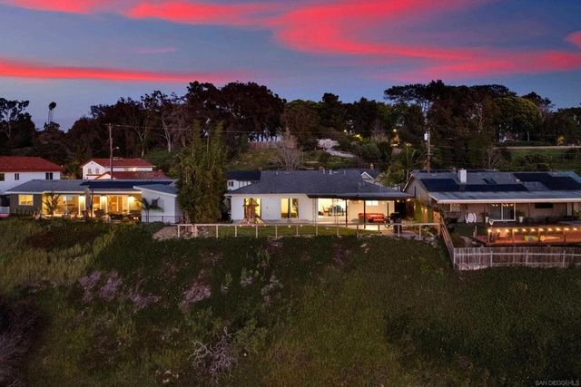 2843 Todd St, Oceanside, CA 92054