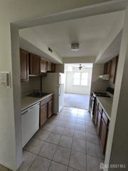 198 Sierra Court, Woodbridge Proper, NJ 07095