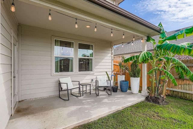 120 Mariners LNDG, Bastrop, TX 78602