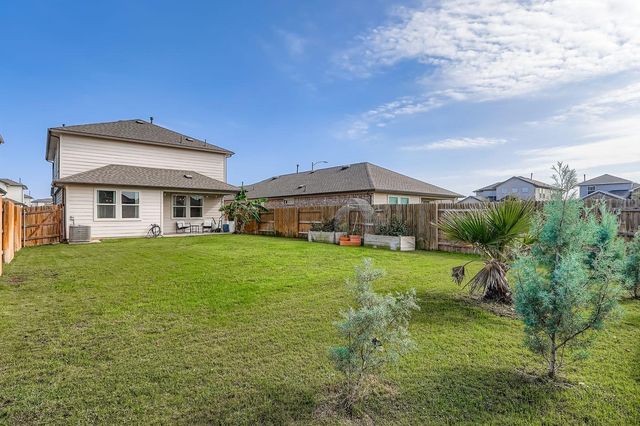 120 Mariners LNDG, Bastrop, TX 78602