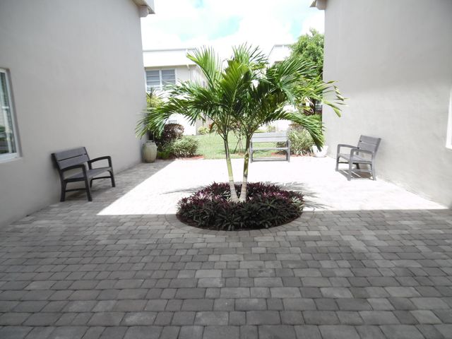 157 Capri D 157, Delray Beach, FL 33484