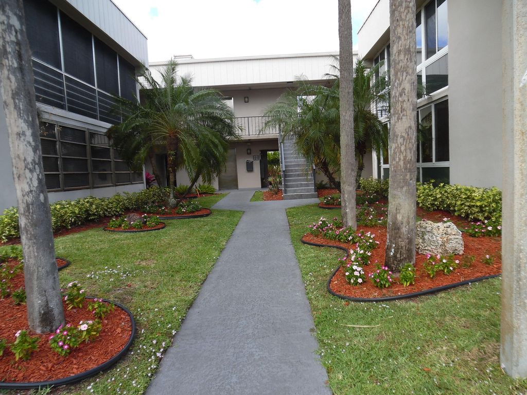 157 Capri D 157, Delray Beach, FL 33484