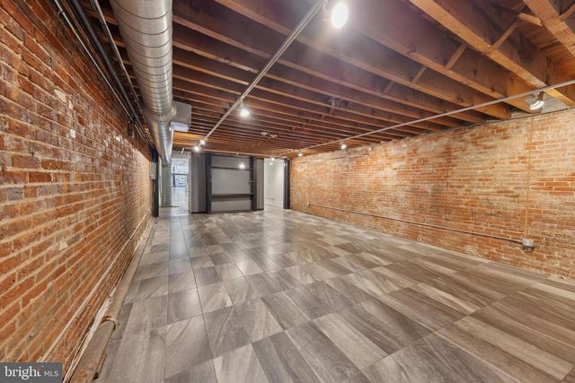 27 N 2ND ST, Philadelphia, PA 19106