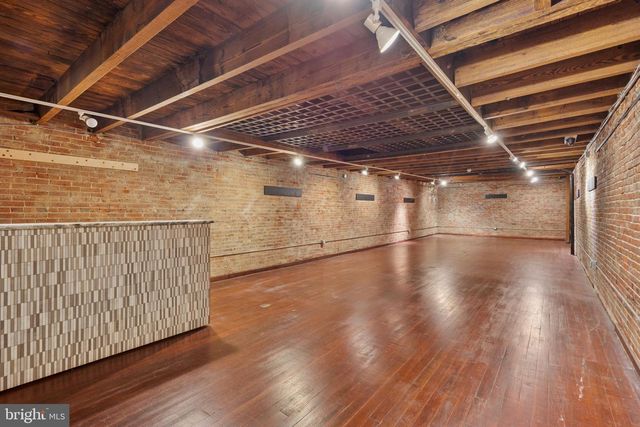 27 N 2ND ST, Philadelphia, PA 19106