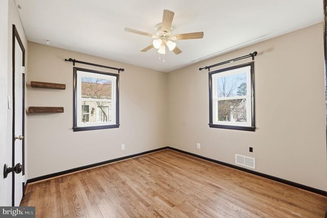 9501 49TH AVE, College Park, MD 20740