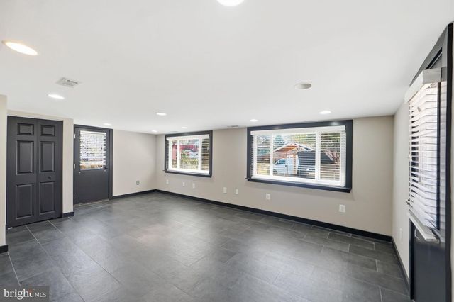 9501 49TH AVE, College Park, MD 20740