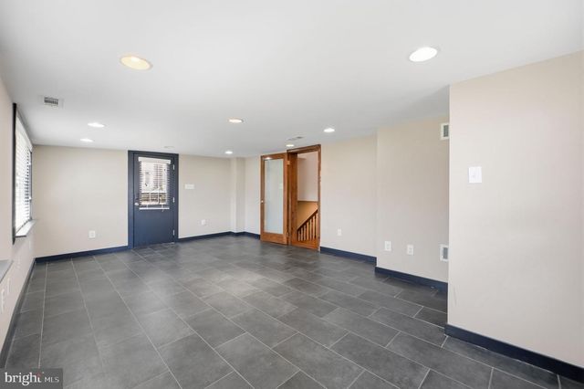 9501 49TH AVE, College Park, MD 20740