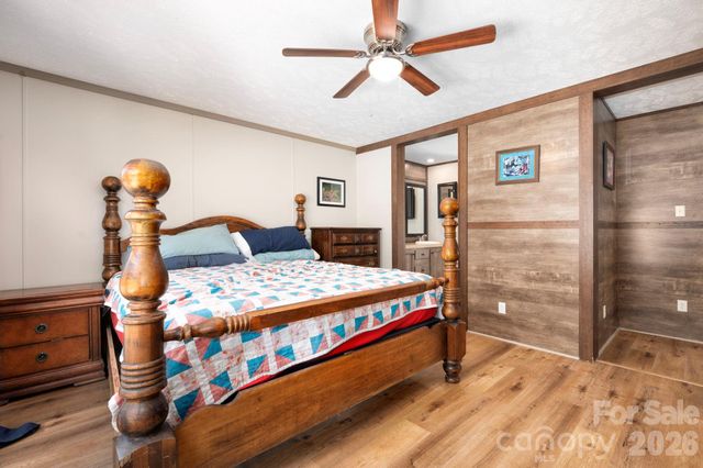 1064 Deer Chase Circle, Cedar Mountain, NC 28718