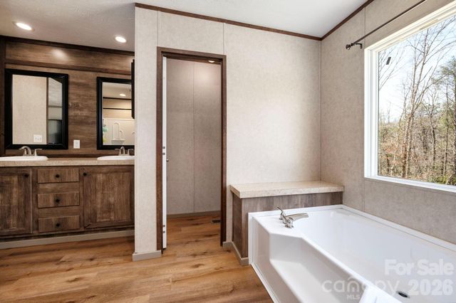 1064 Deer Chase Circle, Cedar Mountain, NC 28718