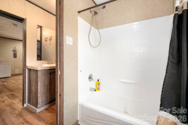 1064 Deer Chase Circle, Cedar Mountain, NC 28718