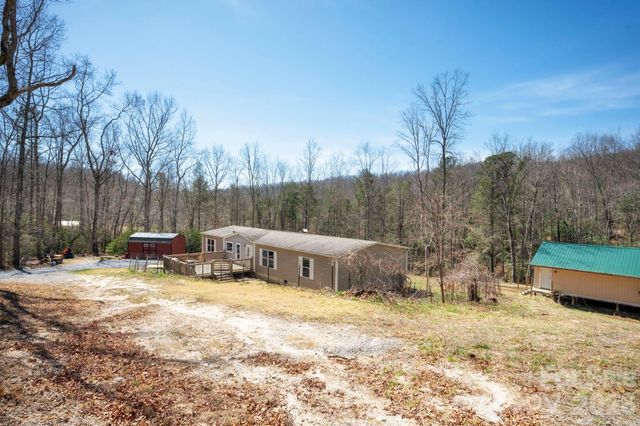 1064 Deer Chase Circle, Cedar Mountain, NC 28718