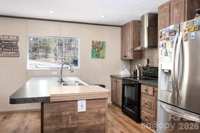 1064 Deer Chase Circle, Cedar Mountain, NC 28718