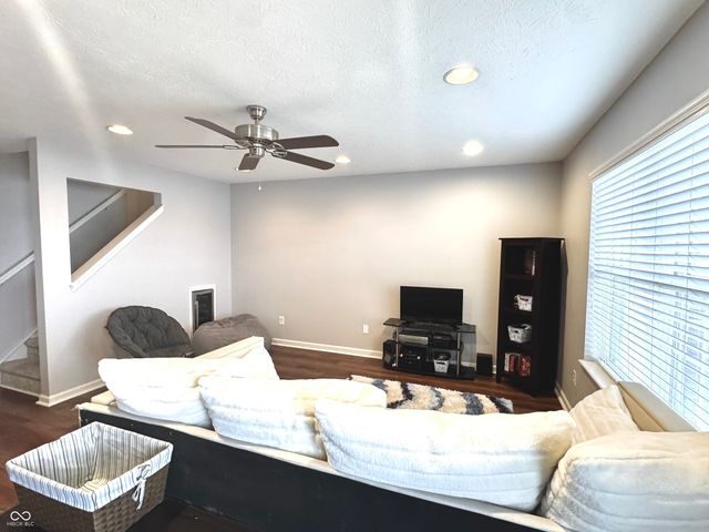 984 Bard Lane, Carmel, IN 46032