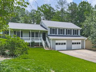 725 Creek NW Trail, Kennesaw, GA 30144