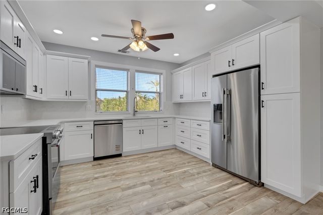 4452 Gulf Pines DR, Sanibel, FL 33957