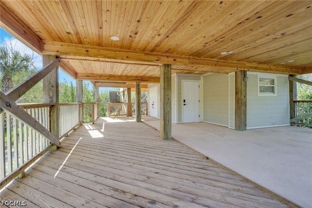 4452 Gulf Pines DR, Sanibel, FL 33957