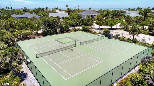 4452 Gulf Pines DR, Sanibel, FL 33957