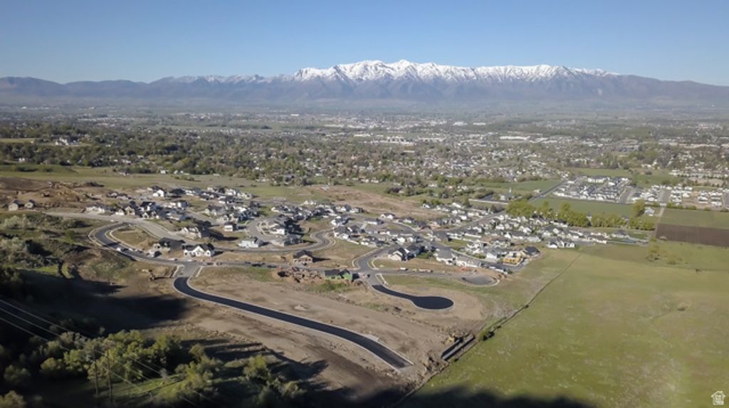 Image 3 of property listing at 559 N SHORELINE DR # 58, Providence, UT 84332