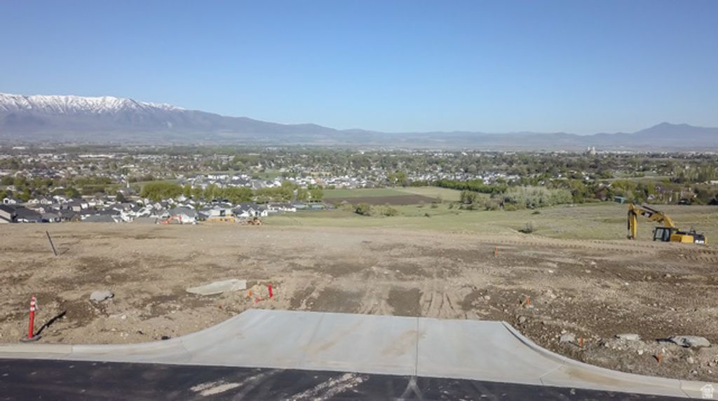 Image 4 of property listing at 559 N SHORELINE DR # 58, Providence, UT 84332