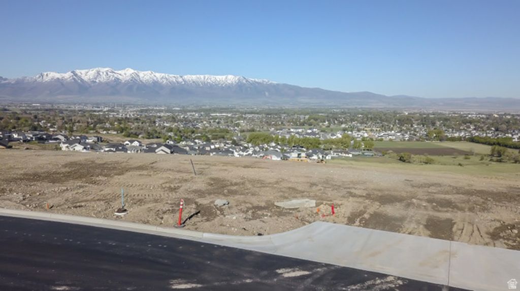Image 6 of property listing at 559 N SHORELINE DR # 58, Providence, UT 84332