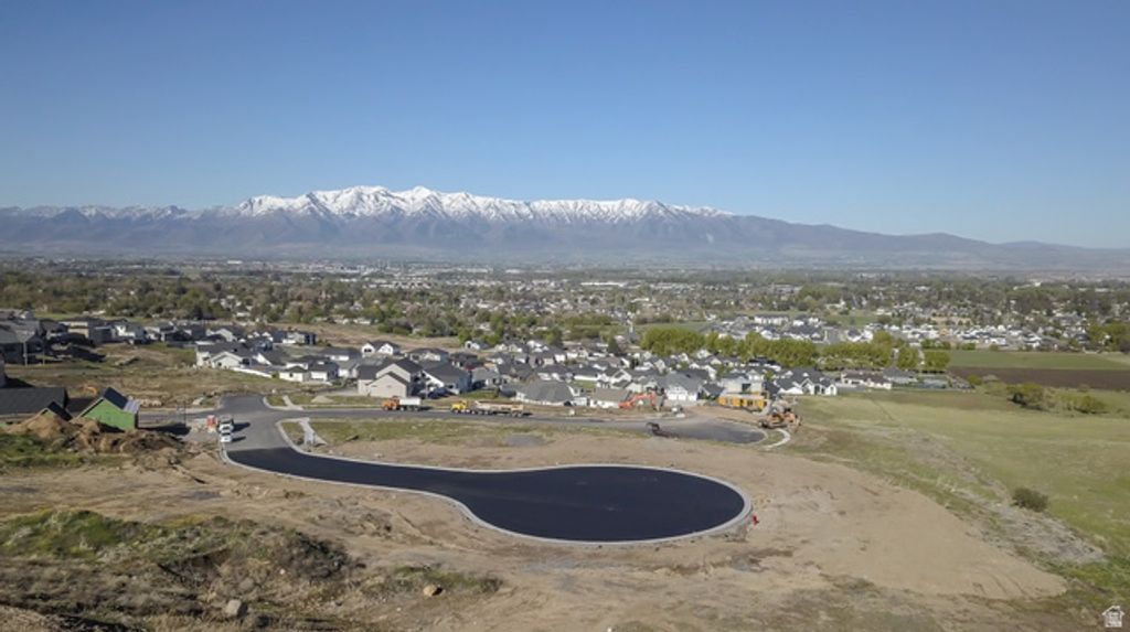 Image 10 of property listing at 559 N SHORELINE DR # 58, Providence, UT 84332