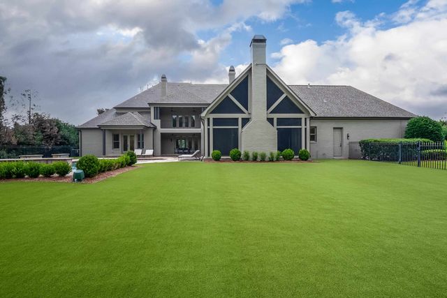 9916 LEGENDS DR, Collierville, TN 38139