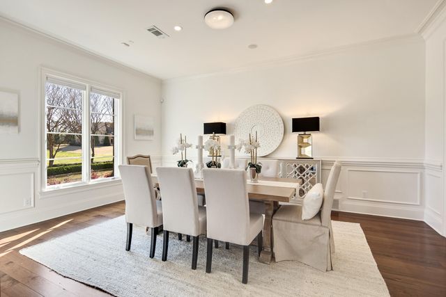 9916 LEGENDS DR, Collierville, TN 38139