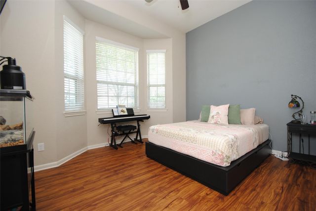 1527 Giles Drive, Richmond, TX 77406