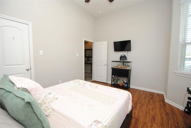 1527 Giles Drive, Richmond, TX 77406