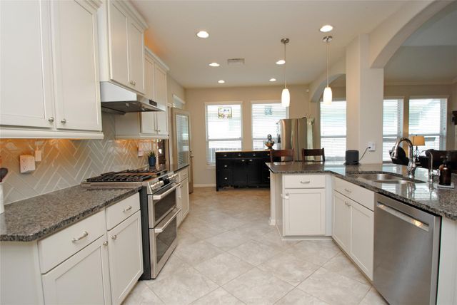 1527 Giles Drive, Richmond, TX 77406