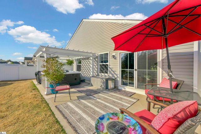 2258 Hemming Way, Boiling Springs, SC 29316