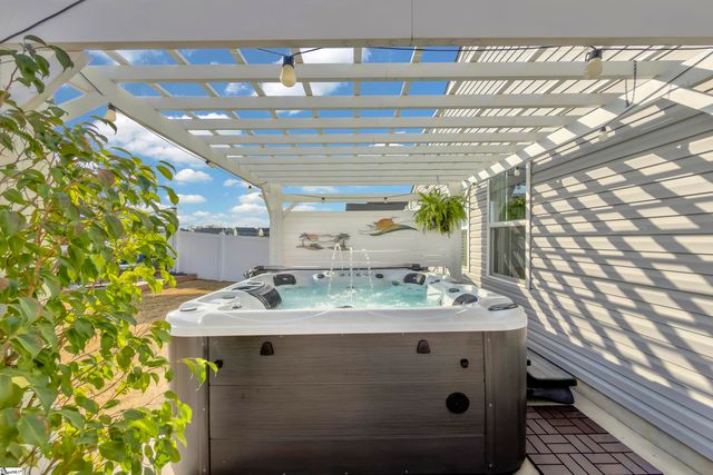 2258 Hemming Way, Boiling Springs, SC 29316