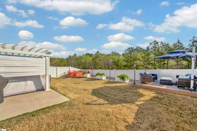 2258 Hemming Way, Boiling Springs, SC 29316