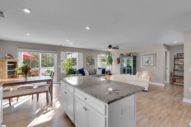 2258 Hemming Way, Boiling Springs, SC 29316