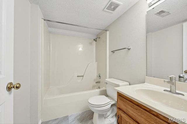 171 Picketts Run, O'fallon, IL 62269