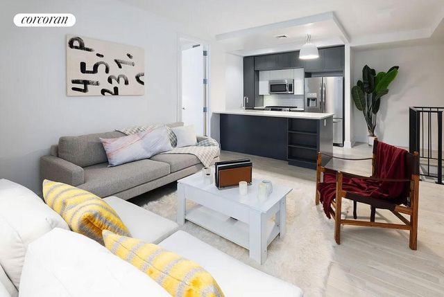 416 W 52ND Street TH213, New York City, NY 10019