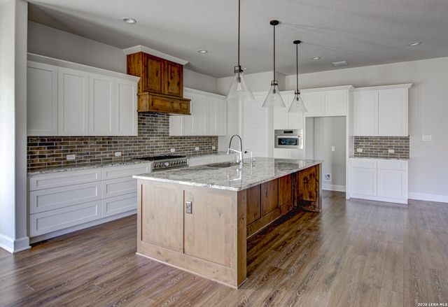 1319 Via Principale, New Braunfels, TX 78132