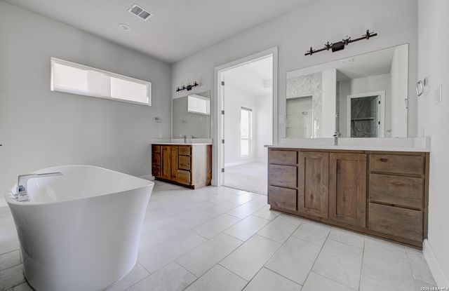 1319 Via Principale, New Braunfels, TX 78132