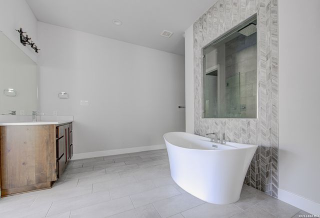 1319 Via Principale, New Braunfels, TX 78132